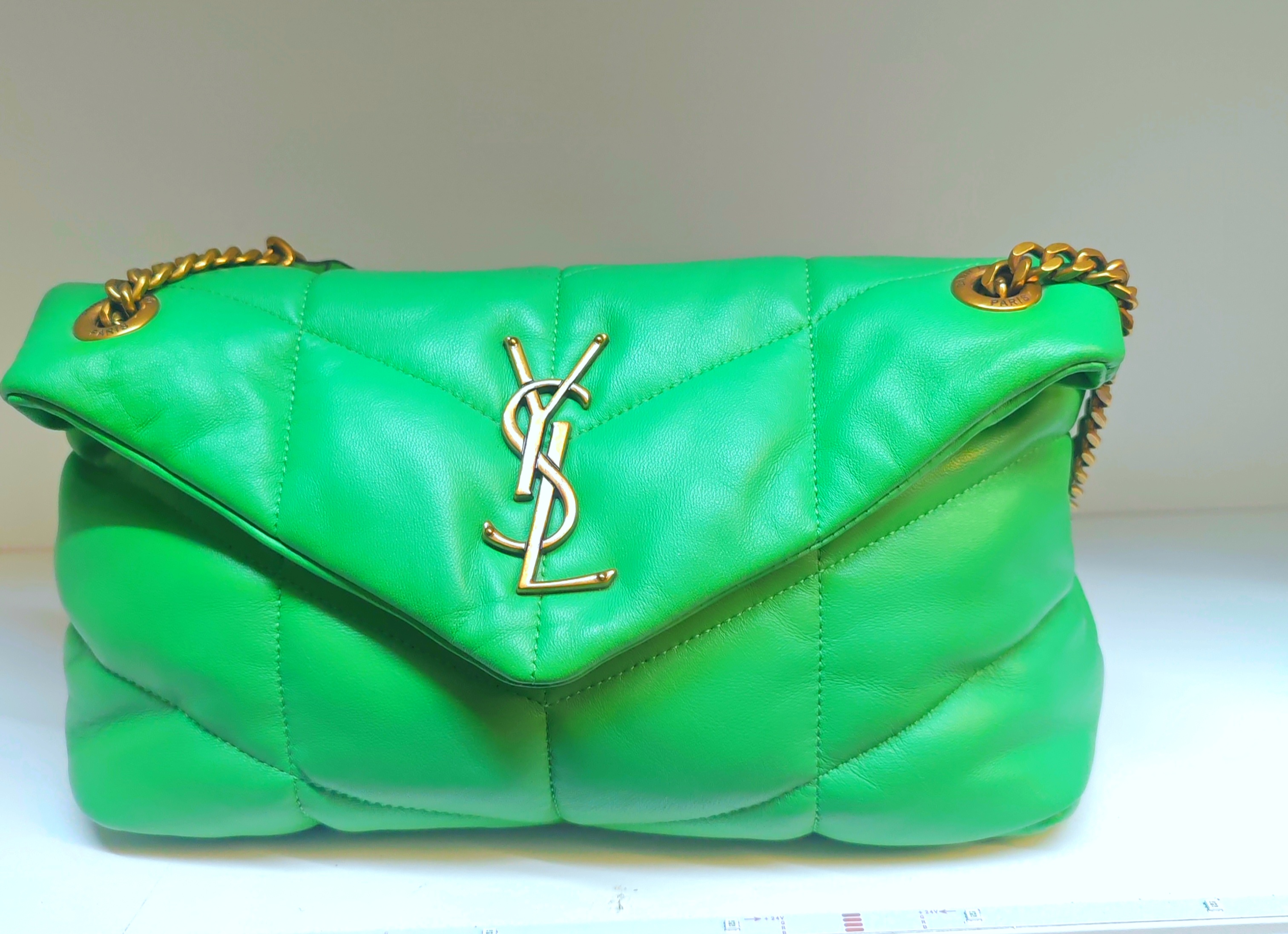 Puffer shoulder mint green