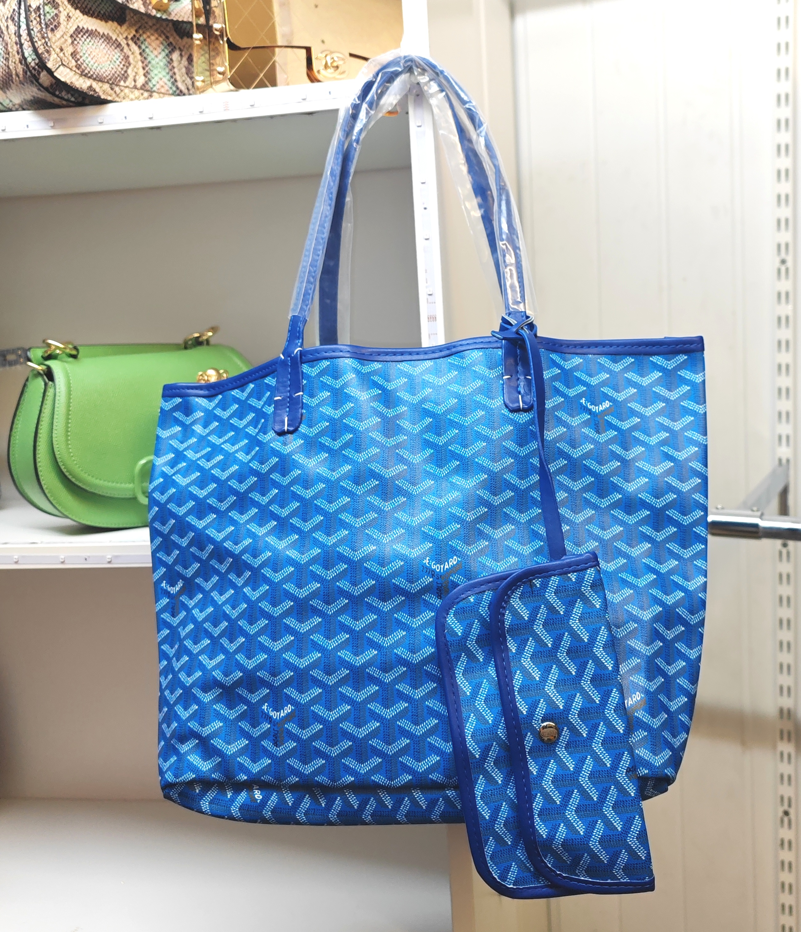 Blue tote bag