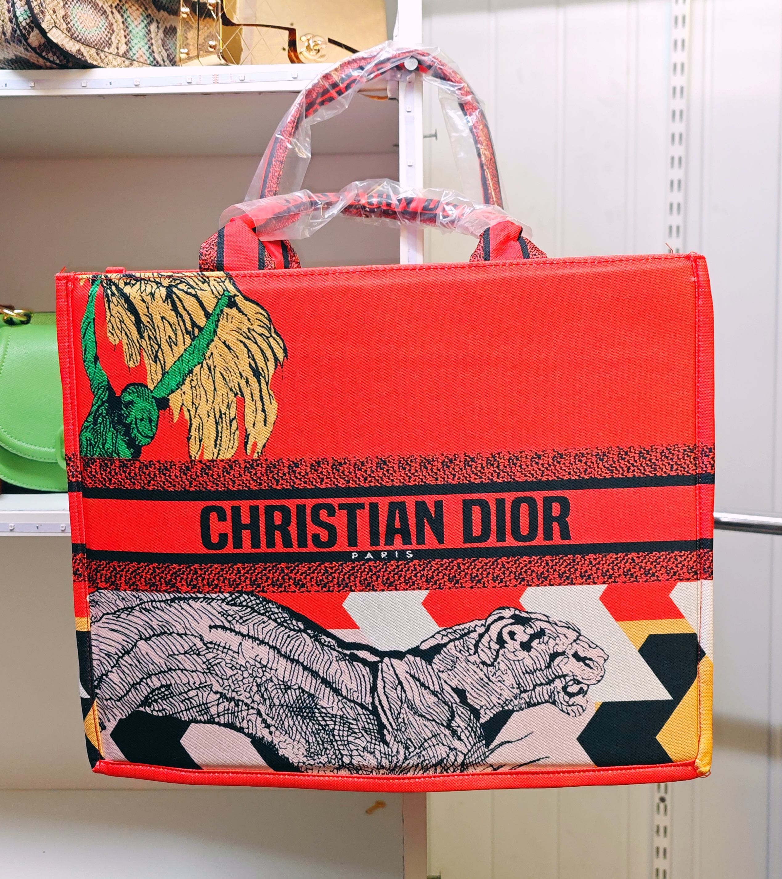 Shopping red tote bag
